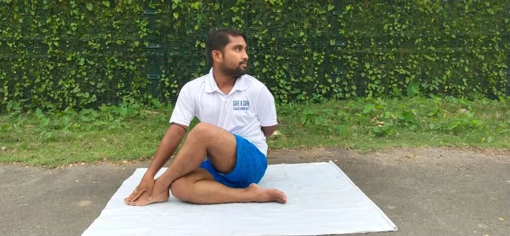 تمارين أردا ماتسيندراسانا لألم عرق النسا