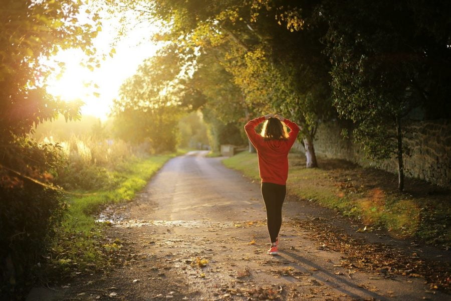 14 Incredible Health Benefits of Regular Walking