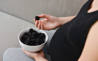 7 Benefits of Blackberries During Pregnancy