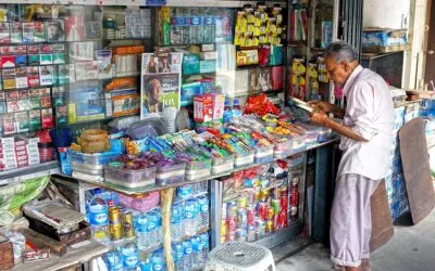 5 Pros And Cons Of Buying Kratom Strains From A Local Smoke Shop 5 Pros And Cons Of Buying Kratom Strains From A Local Smoke Shop