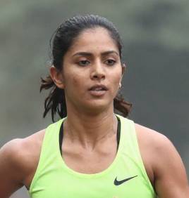 10 Essential Yoga Poses Every Athletic Woman Should Practice for Strength and Recovery 6 Ananya Rao